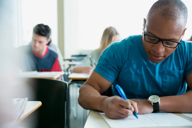 أوسبيلدونغ بشهادة B1: الشروط والمهن المتاحة