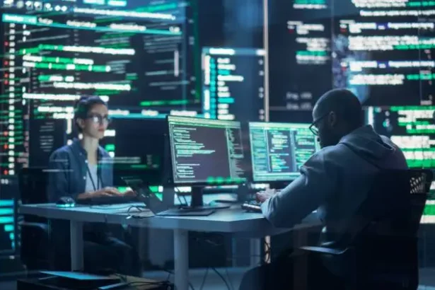 تصفح أفضل فرص التكوين والعمل في مجالات البرمجة